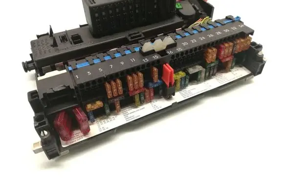 BMW 3 E46 Fuse box set 8364542