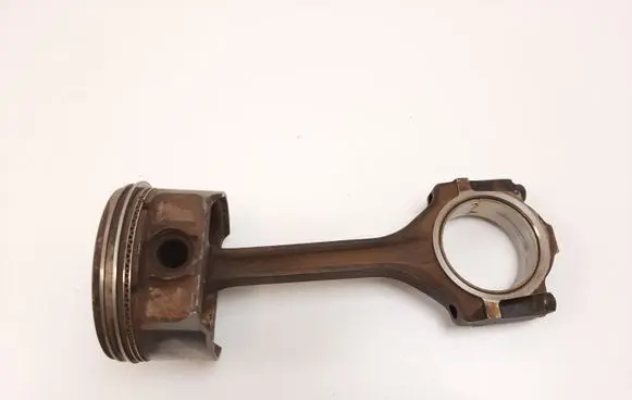 Lincoln Navigator Piston with connecting rod