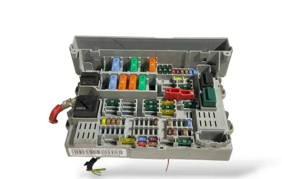 BMW 3 E90 E91 Fuse module 6978273 61146978273 6980177