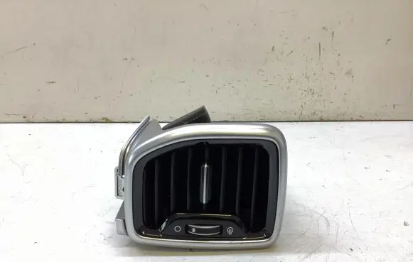 KIA Sportage Dashboard side air vent grill/cover trim 97480F1BB0SA1