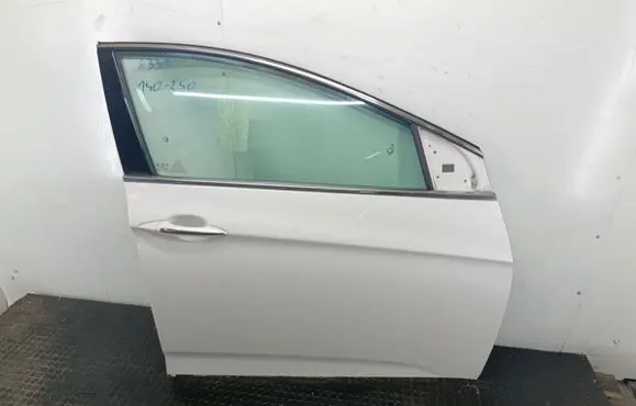 Hyundai i40 Front door 