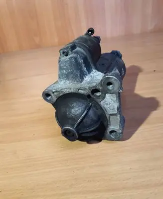 Renault Trafic II (X83) Starter motor 7711134792