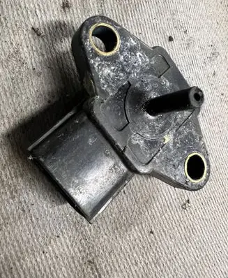 Nissan X-Trail T30 Air pressure sensor PS6901