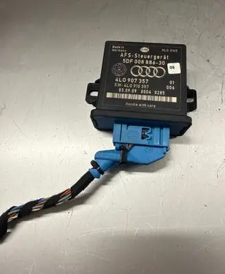 Audi A6 S6 C6 4F Light module LCM 5DF00888630 4L0910357 4L0907357
