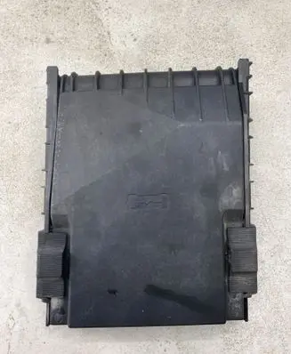 Volkswagen Golf V Fuse box cover 1K0937132F