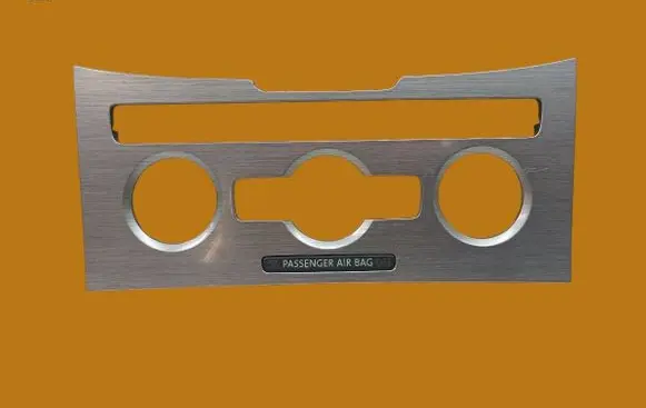 Radio/GPS head unit trim
