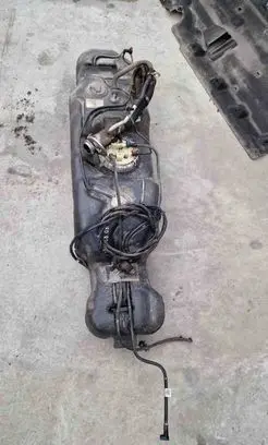 Ford Ranger Fuel tank JB3G9H307AB JB3G9K007AC
