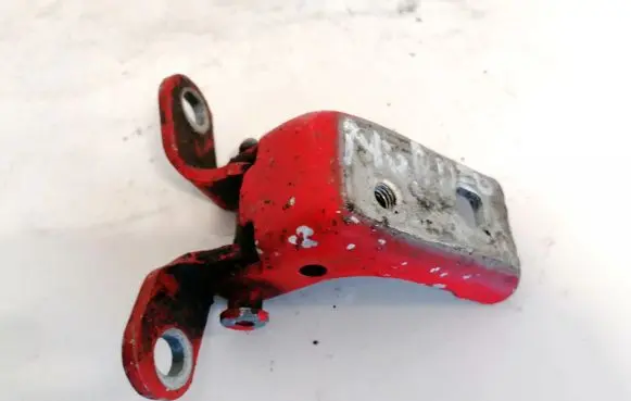 Ford Mondeo Mk III Rear door lower hinge