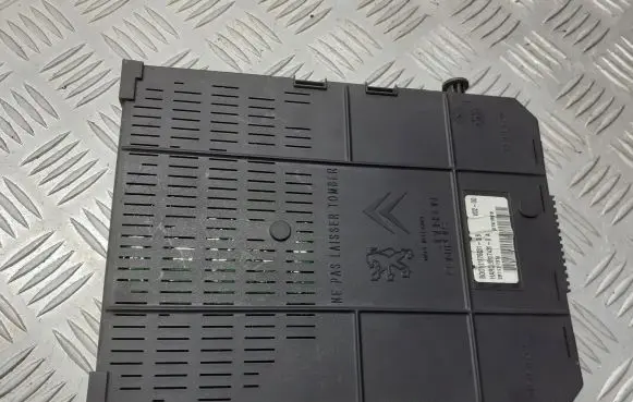 Peugeot 407 High voltage junction box 9661940180