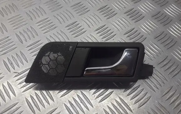 Audi A2 Front door interior handle E040333522