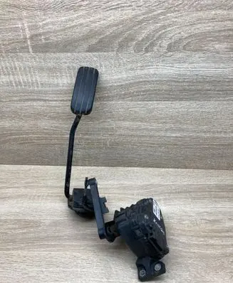 Renault Kangoo I Accelerator throttle pedal 8200089851