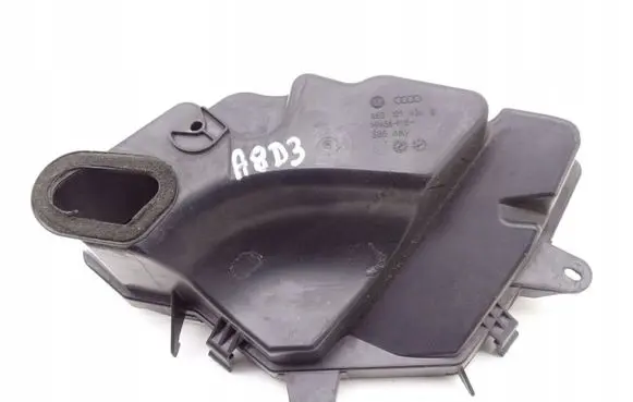 Audi A8 S8 D3 4E Coolant expansion tank/reservoir 4E0121424B