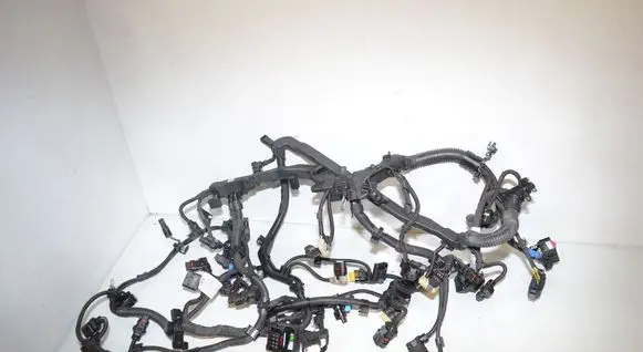 BMW 2 Active Tourer U06 Engine installation wiring loom 8477624 8477628 12518477624