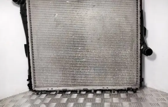 Coolant radiator