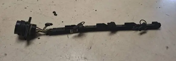Volkswagen PASSAT B6 Fuel injector wires 