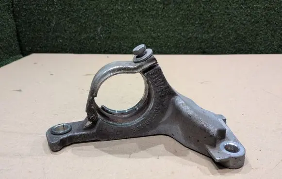 Renault Trafic III (X82) Driveshaft support bearing bracket 397740079R