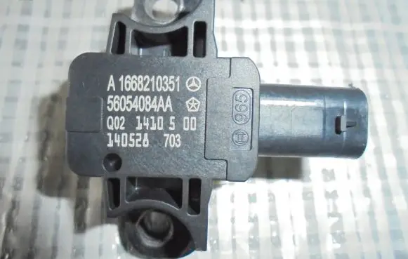 Maserati Ghibli Airbag deployment crash/impact sensor 56054084AA