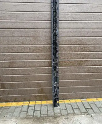BMW X5M E70 Sill supporting ledge 51777207196 E1701