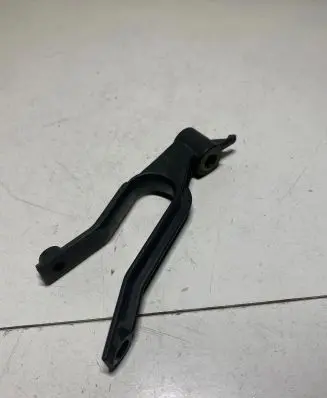 Opel Astra H Radiator mount bracket 13162131