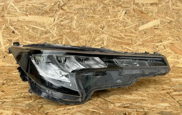 Toyota Corolla E210 E21 Headlight/headlamp 8111002S60 3866051