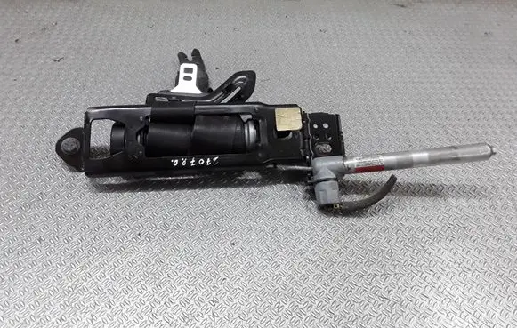 Volvo V50 Front seatbelt