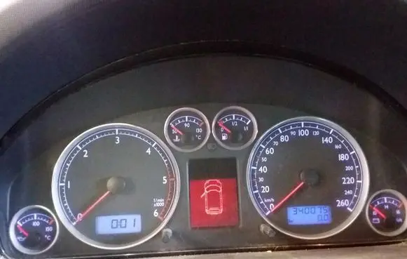 Volkswagen Sharan Speedometer (instrument cluster) 7M3920840N
