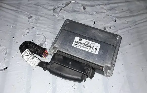 Volkswagen Touareg I Transfer box differential control unit 0AD927755BA