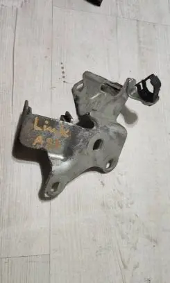 Mitsubishi ASX Gear shift cable bracket 
