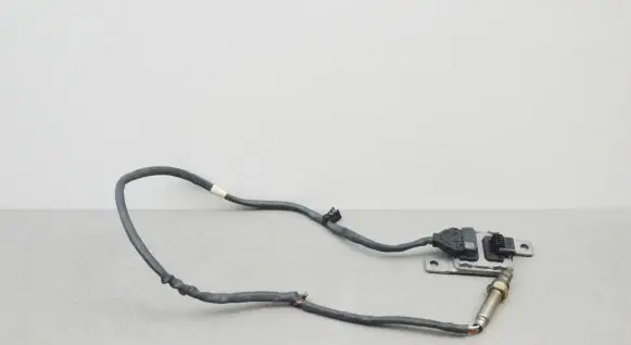 Audi A4 S4 B9 8W Lambda probe sensor 8W0907807