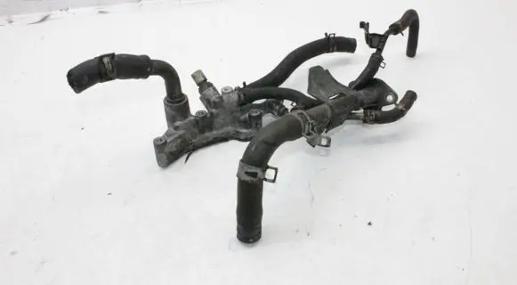 Honda CR-V Engine coolant pipe/hose