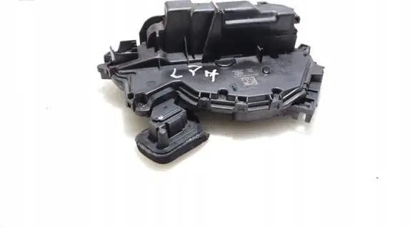 Skoda Fabia Mk3 (NJ) Front door lock