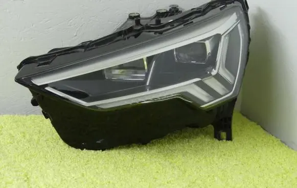 Audi Q5 SQ5 Headlight/headlamp 83A941033