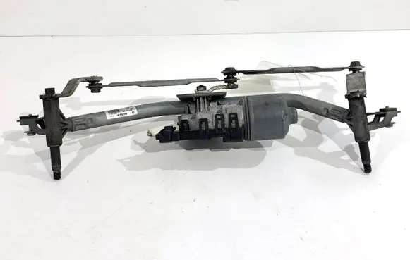 Peugeot 207 Front wiper linkage and motor 