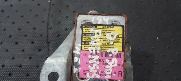 Toyota Avensis T220 Airbag control unit/module 8986005010 89860-05010