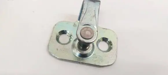 Chevrolet Captiva Front door lock loop/hook striker 