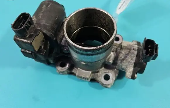 Toyota Corolla Verso E121 Throttle body valve 0R010 IMPRK1428152