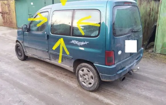 Citroen Berlingo Side middle window/glass AS2
