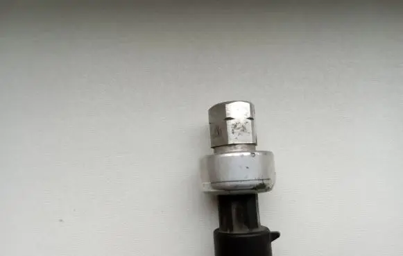 Air conditioning (A/C) pressure sensor