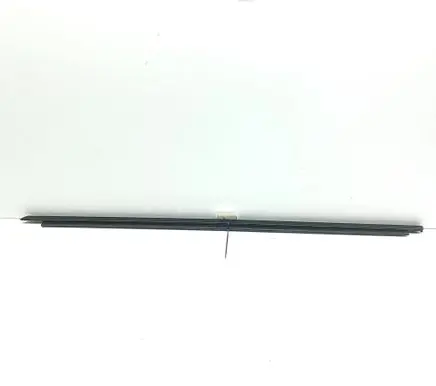 BMW X6M G06 F96 Front door glass trim molding 7446191
