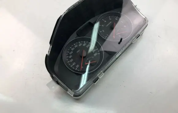 Volvo V50 Speedometer (instrument cluster) 31254775