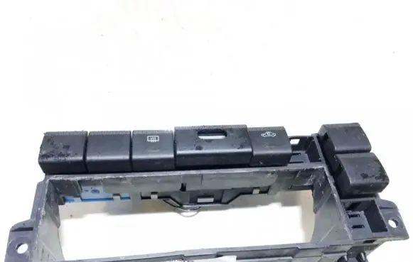 Opel Vectra B Windscreen/window heater switch