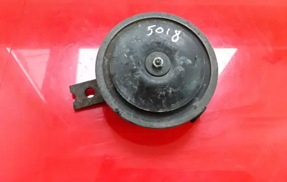 KIA Carens II Horn signal A045789