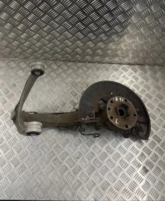 Audi Q7 4L Front wheel hub