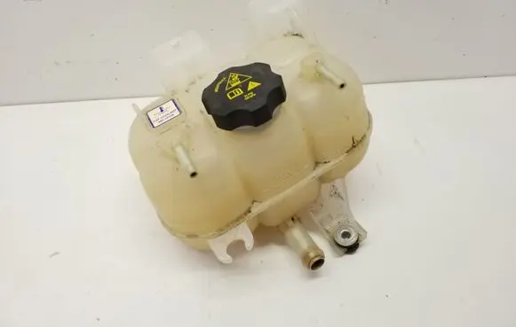 Chrysler Pacifica Coolant expansion tank/reservoir 68217323AA