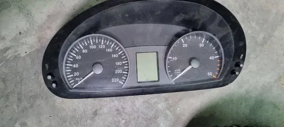 Mercedes-Benz Vito Viano W639 Speedometer (instrument cluster) A6394464321 102681055 82750042