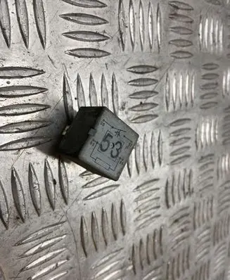 Audi A4 S4 B6 8E 8H Other relay 141951253B