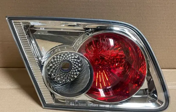 Mazda 6 Tailgate rear/tail lights GJ6A513J0C