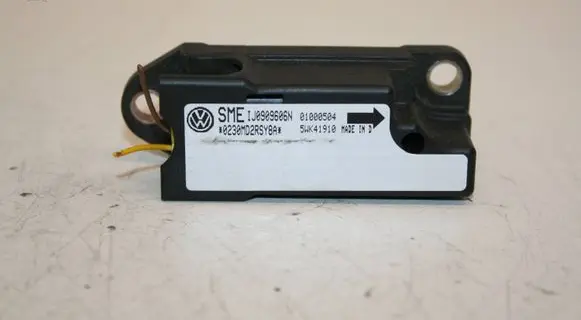 Volkswagen PASSAT B5 Airbag deployment crash/impact sensor 1J0909606N 0230MD2RSY8A