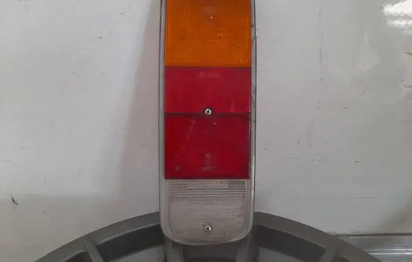 Volkswagen Transporter - Caravelle T2 Tail light lenses 43346R7