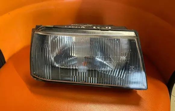 Mitsubishi Lancer Headlight/headlamp